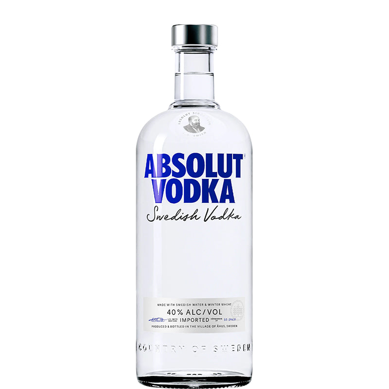 Absolut Vodka van 70 cl in een heldere fles met blauwe letters.