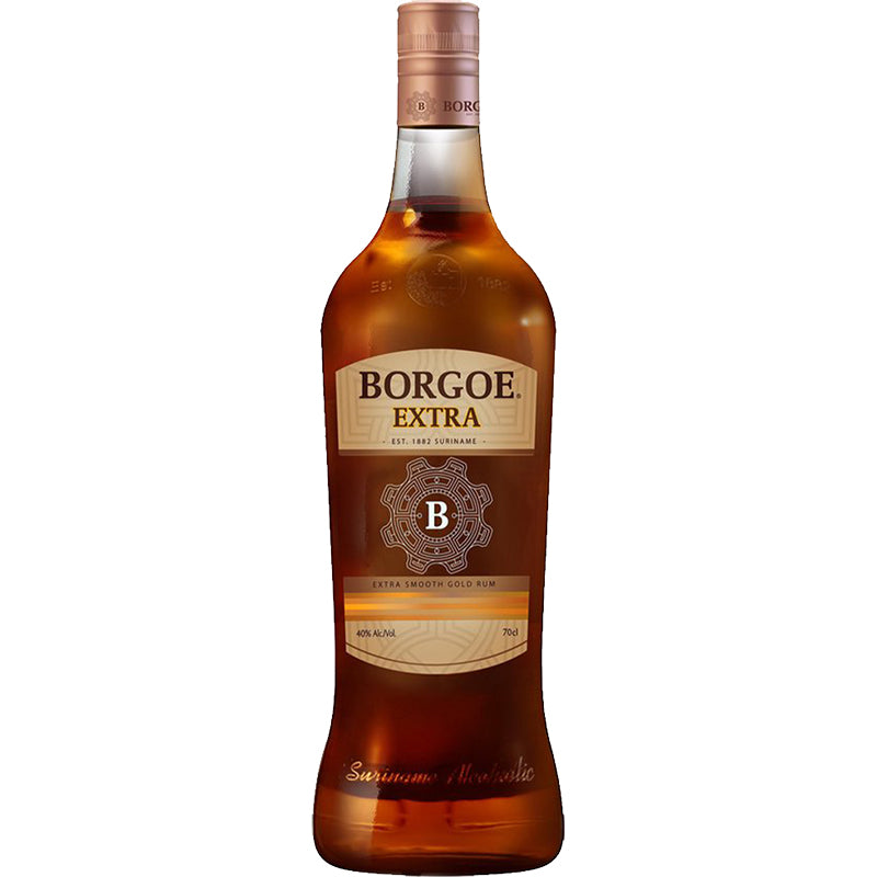Borgoe Extra in een fles met amberkleurige donkere rum en goudkleurig etiket.