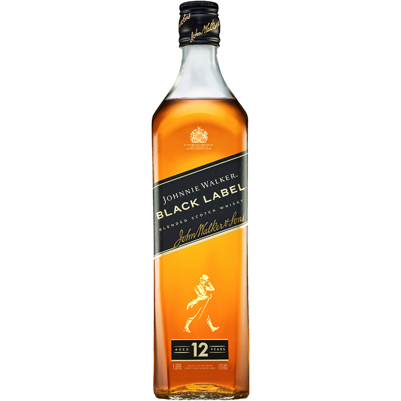 Johnnie Walker Black Label 12 jaar oud blended Scotch whisky van 1 liter in een vierkante fles met schuin zwart etiket.