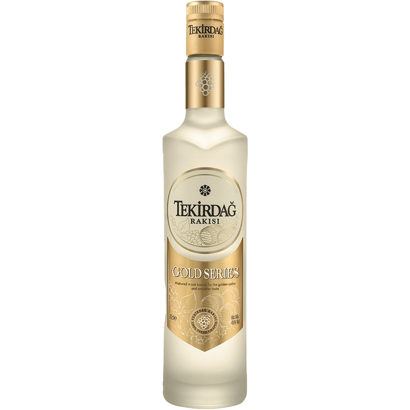 Tekirdag Gold Series raki in een lichte fles met goudkleurig etiket.